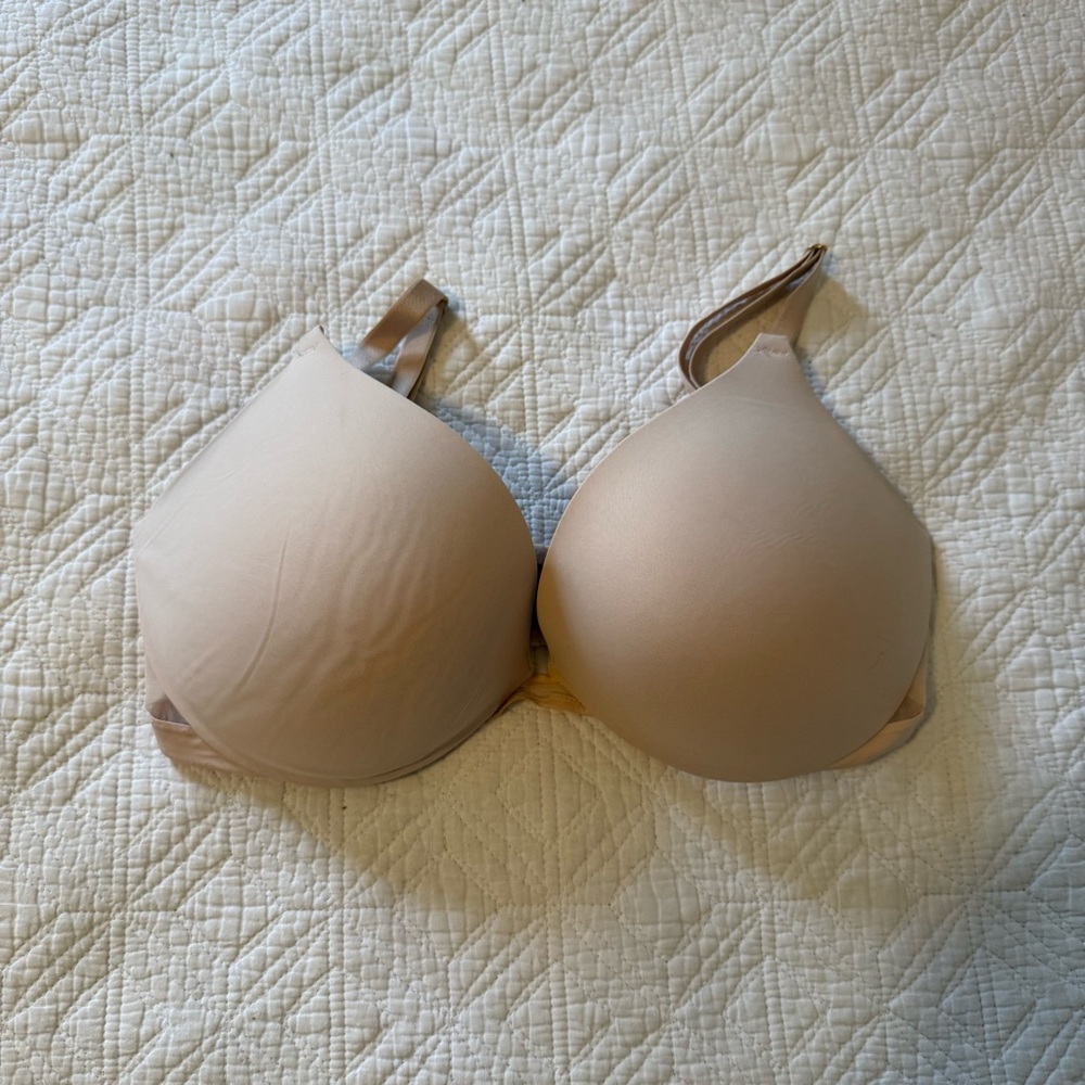 Victoria’s Secret Seamless Nude Bra | 34 DDD